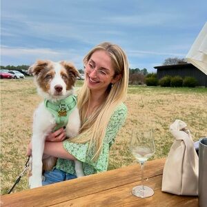 Meet your Posher, Caitlyn